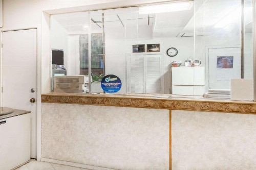 Atlantic Motor Inn Near Boardwalk - image 31