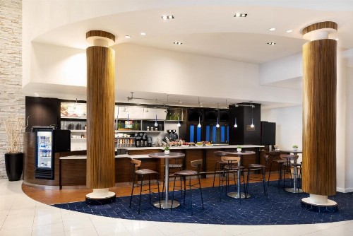 Courtyard by Marriott Atlantic City Beach Block - image 3