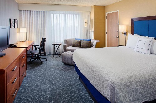 Courtyard by Marriott Atlantic City Beach Block - image 4