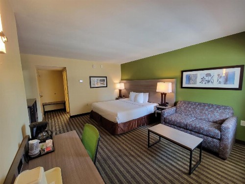 Quality Inn Flamingo - image 23