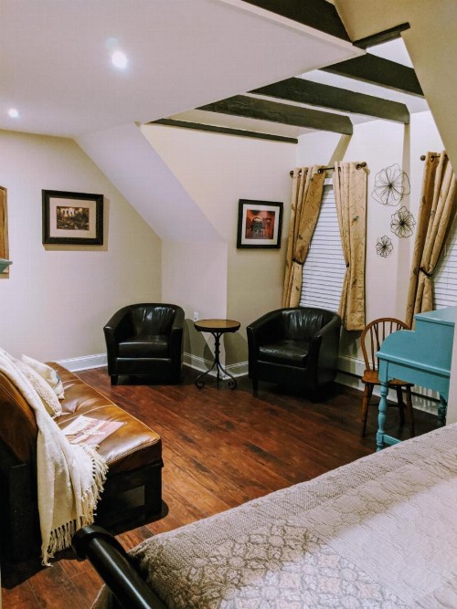Chelsea Pub and Inn - image 21