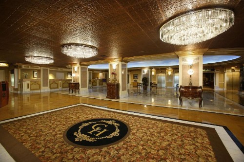 The Claridge - a Radisson Hotel - image 1