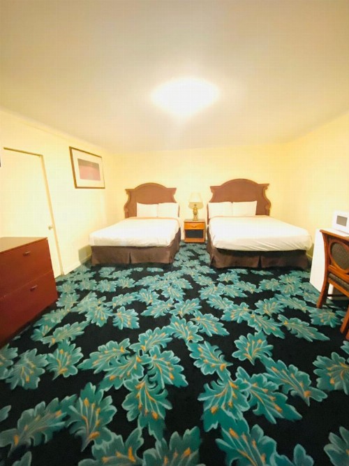 Sunset Inn - 2 - image 17