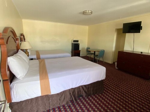 Sunset Inn - 2 - image 18