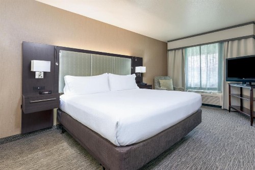 Holiday Inn Auburn an IHG Hotel - image 39