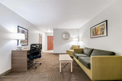 Best Western Auburndale Inn & Suites - image 20
