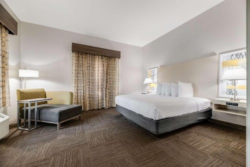 Best Western Auburndale Inn & Suites - image 29