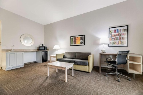 Best Western Auburndale Inn & Suites - image 30