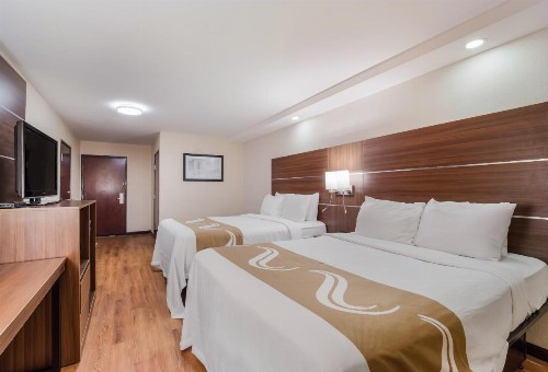Quality Inn & Suites - image 4