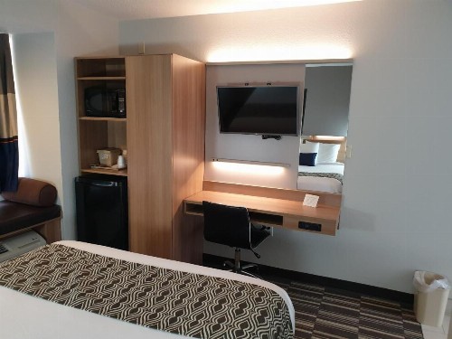 Microtel Inn & Suites by Wyndham Augusta/Riverwatch - image 33