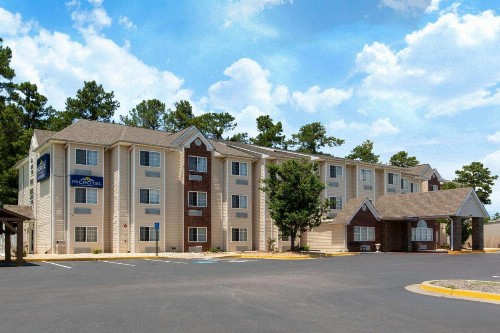 Microtel Inn & Suites by Wyndham Augusta/Riverwatch - image 9