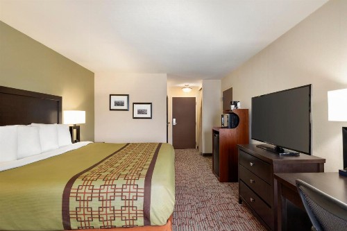 Baymont by Wyndham Augusta West - image 12