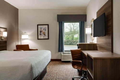 Baymont by Wyndham Augusta West - image 50