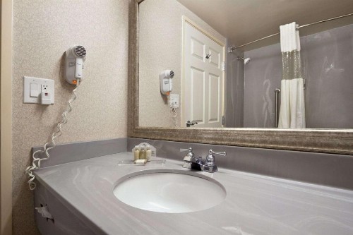 Wingate by Wyndham Augusta/Fort Gordon - image 5