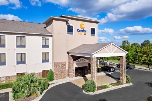 Comfort Suites Augusta Riverwatch - image 28