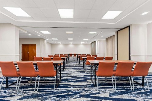 Comfort Suites Augusta Riverwatch - image 30