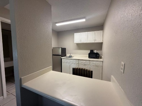 Country Hearth Inn & Suites Augusta - image 4
