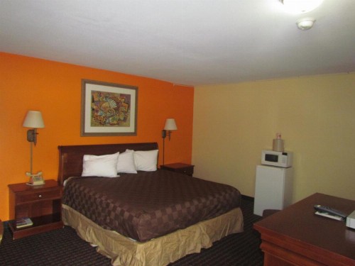 Red Carpet Inn - Augusta - image 1