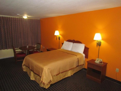 Red Carpet Inn - Augusta - image 29