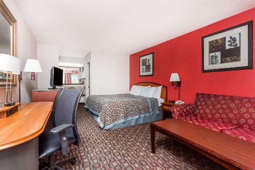 Days Inn by Wyndham Augusta Wheeler Road - image 15