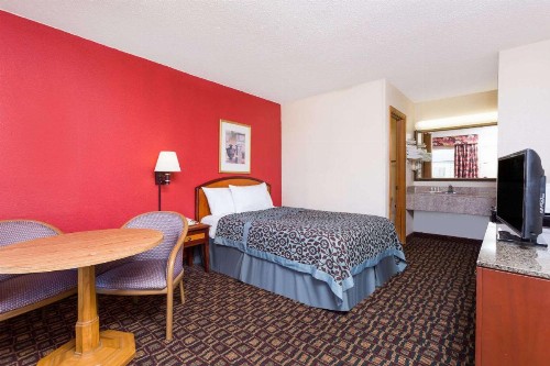 Days Inn by Wyndham Augusta Wheeler Road - image 16