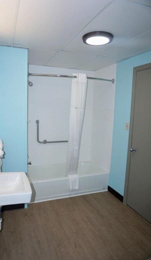 Days Inn by Wyndham Augusta Wheeler Road - image 2