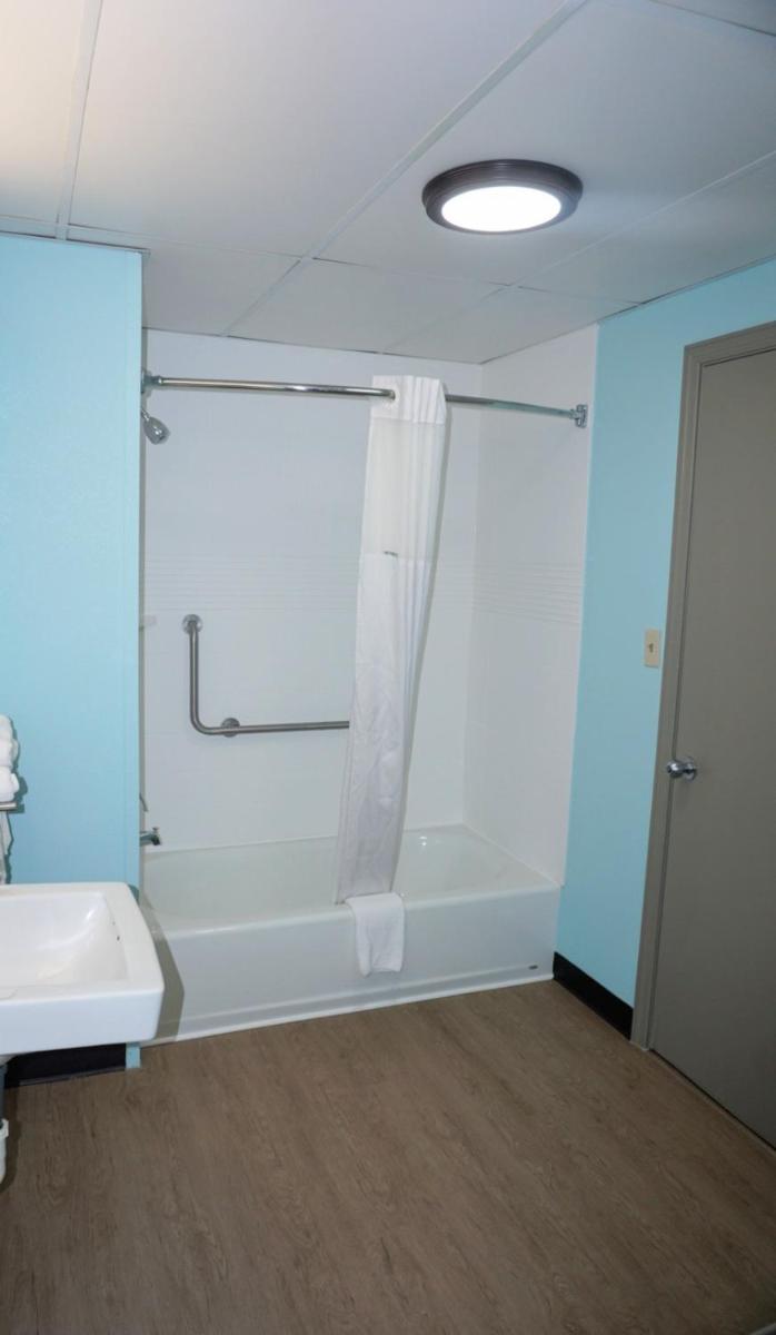 Days Inn by Wyndham Augusta Wheeler Road - image 2
