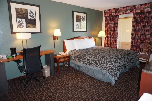 Days Inn by Wyndham Augusta Wheeler Road - image 40