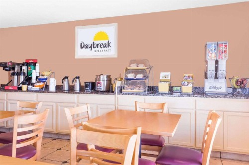 Days Inn by Wyndham Augusta Wheeler Road - image 6