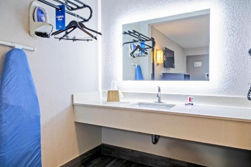 Days Inn by Wyndham Augusta near Fort Gordon - image 15