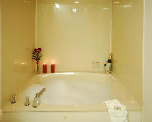 Budgetel Inn and Suites - Fort Gordon - image 10
