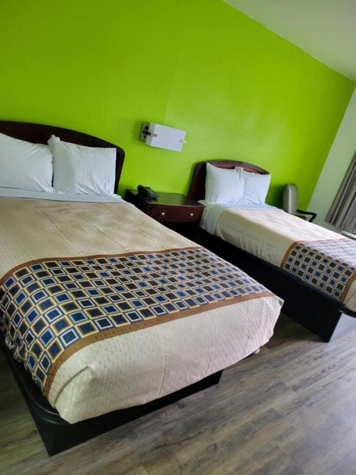 Budgetel Inn and Suites - Fort Gordon - image 4