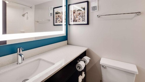 Best Western Plus Augusta North Inn & Suites - image 12