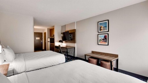 Best Western Plus Augusta North Inn & Suites - image 49