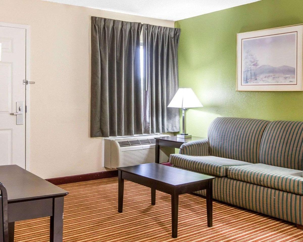 Suburban Extended Stay Hotel - main image