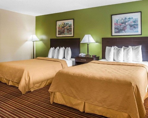 Suburban Extended Stay Hotel - image 3
