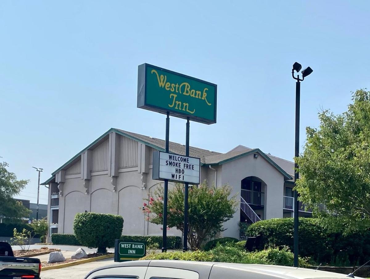 West Bank Inn - main image