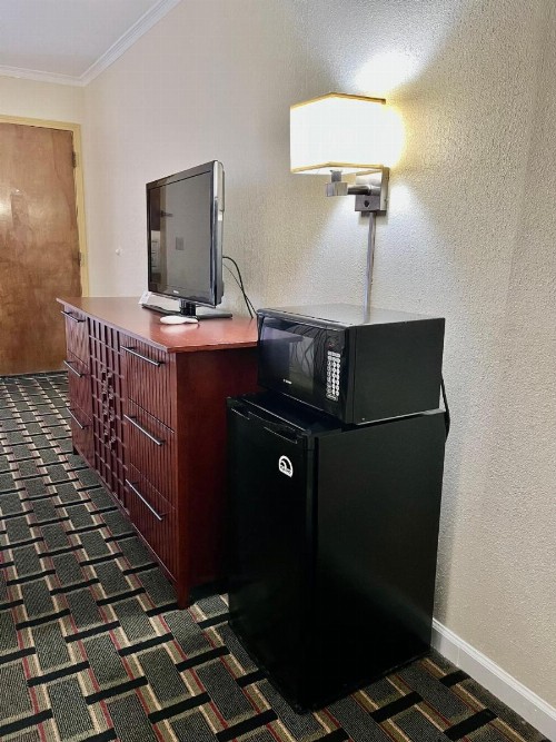 West Bank Inn - image 15