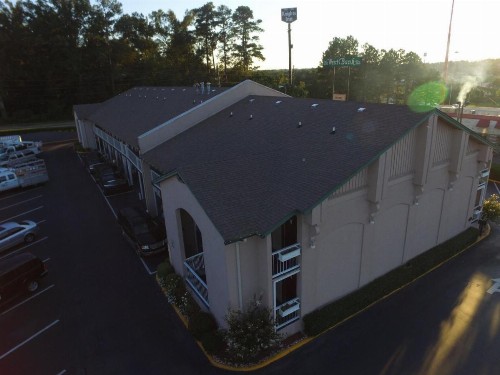 West Bank Inn - image 2
