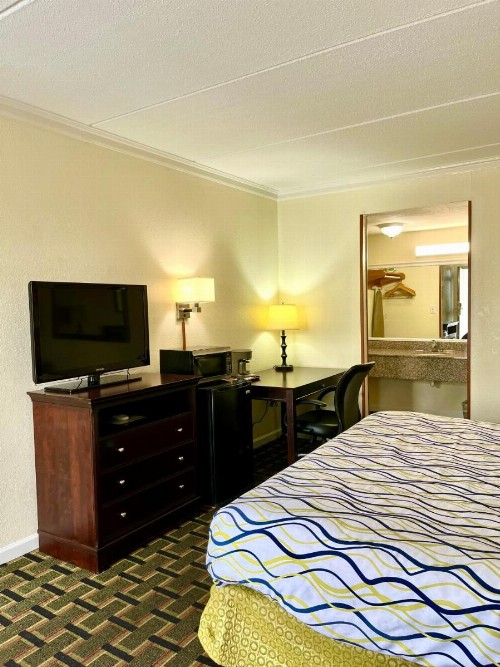 West Bank Inn - image 33
