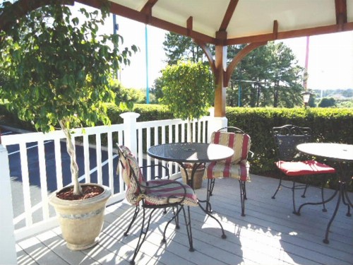 West Bank Inn - image 4