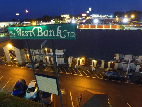 West Bank Inn - image 41