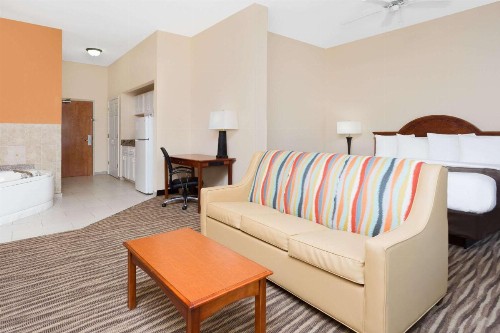 Baymont by Wyndham Augusta Riverwatch - image 20