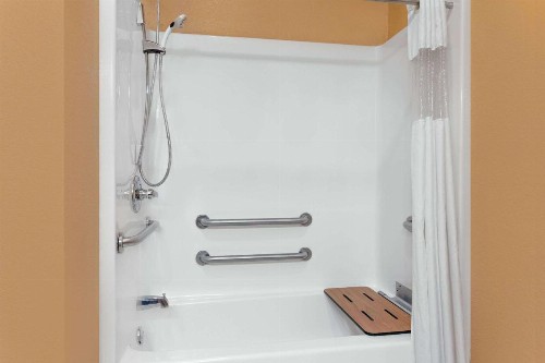 Baymont by Wyndham Augusta Riverwatch - image 7