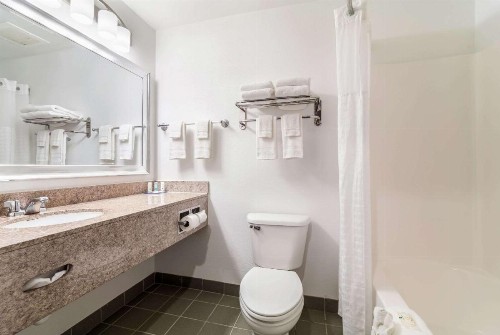 Quality Inn & Suites Augusta I-20 - image 19