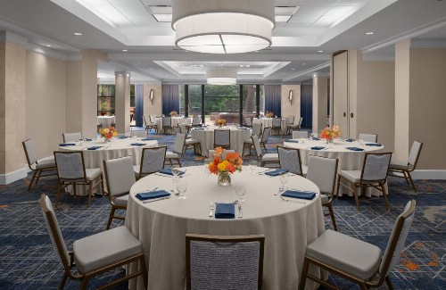 Sheraton Austin Hotel at the Capitol - image 5