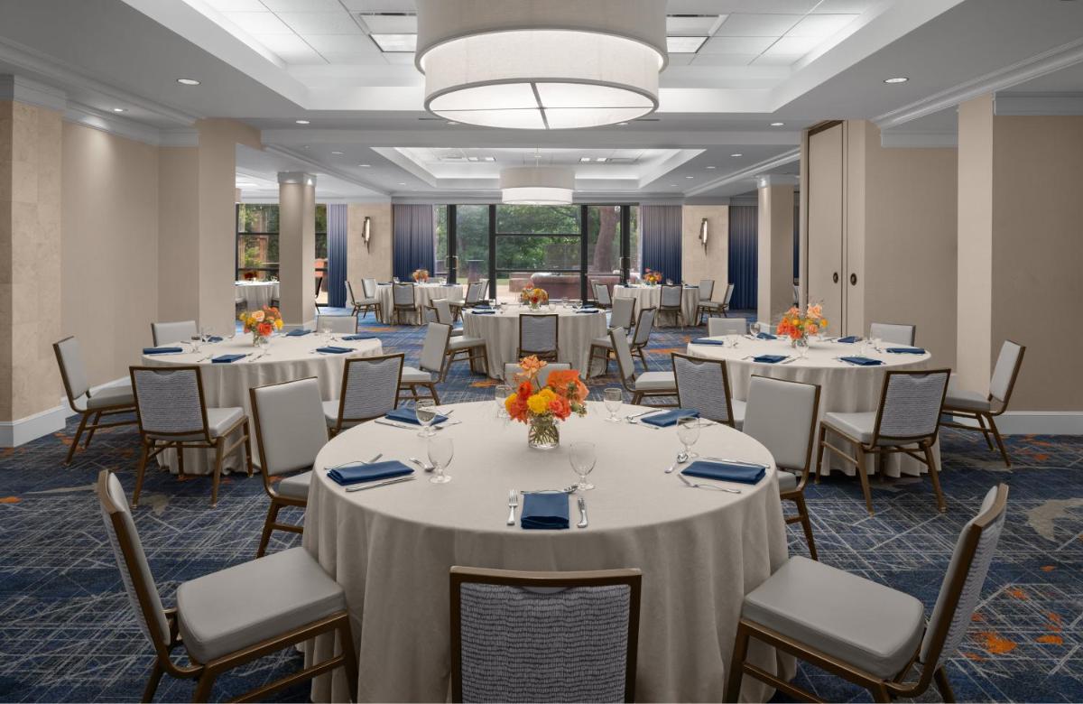 Sheraton Austin Hotel at the Capitol - image 5