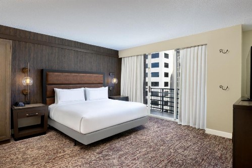 DoubleTree Suites by Hilton Austin - image 22