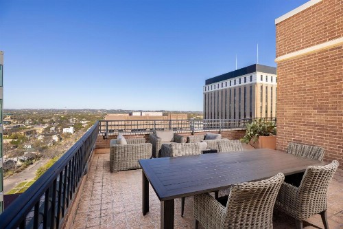 DoubleTree Suites by Hilton Austin - image 28