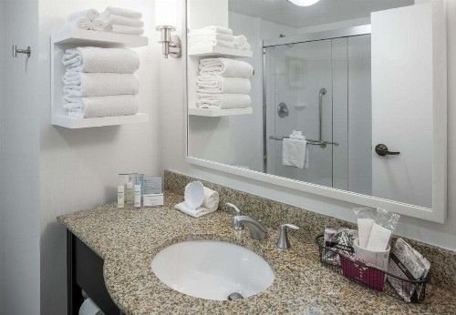 Hampton Inn Austin NW near The Domain - image 6